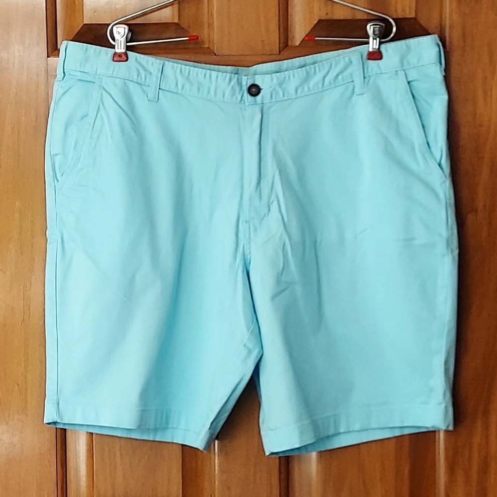 * George Men's Flat Front Light Blue Chino Hybrids Shorts, Size 40, Like New